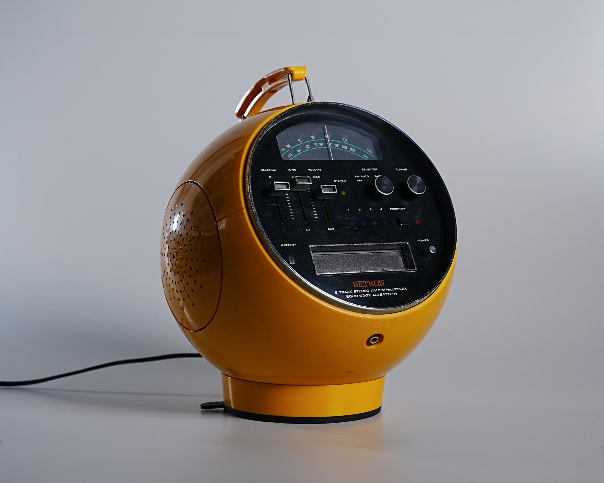 Setron 2001 AM/FM Radio & 8-Track Player