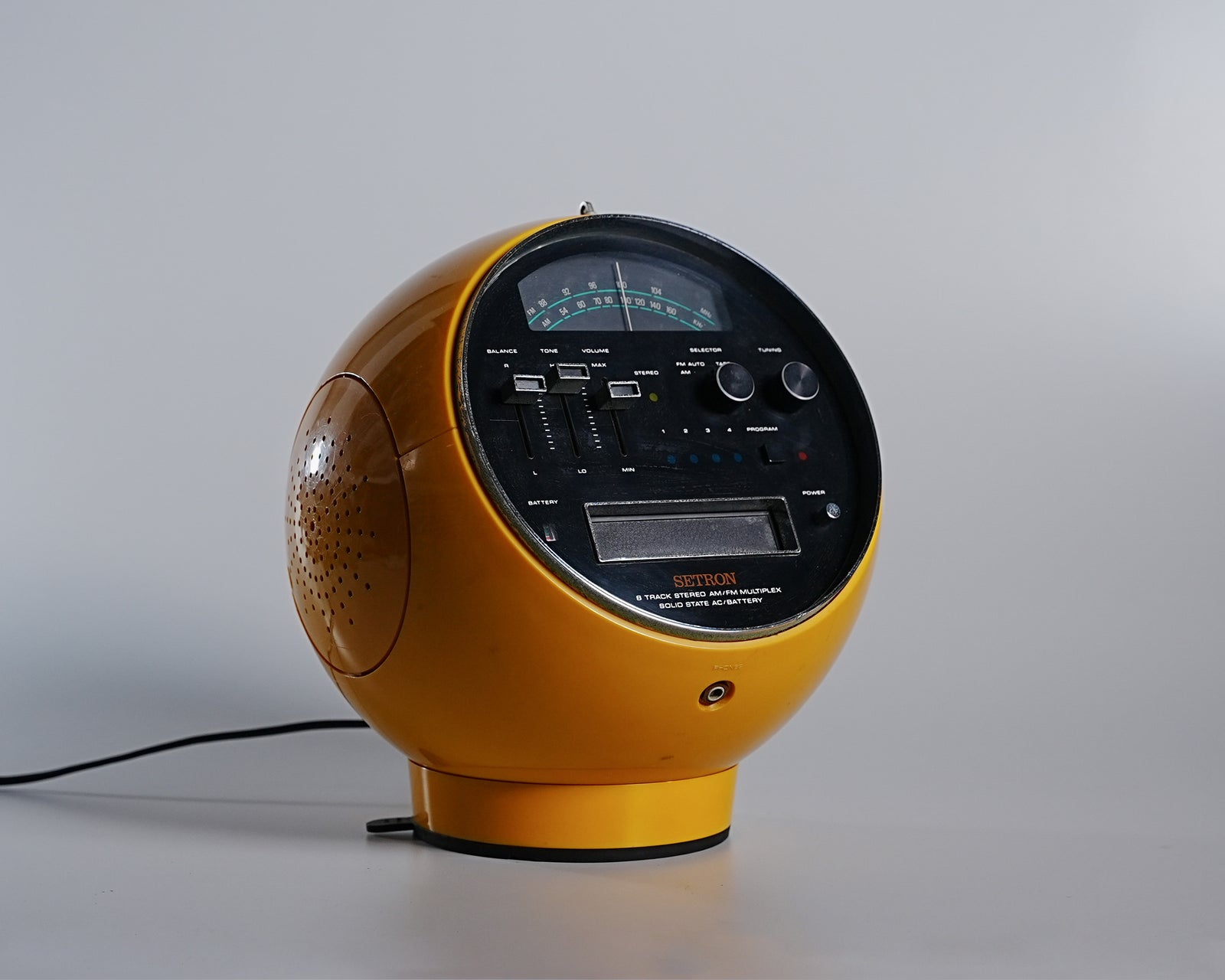 Setron 2001 AM/FM Radio & 8-Track Player