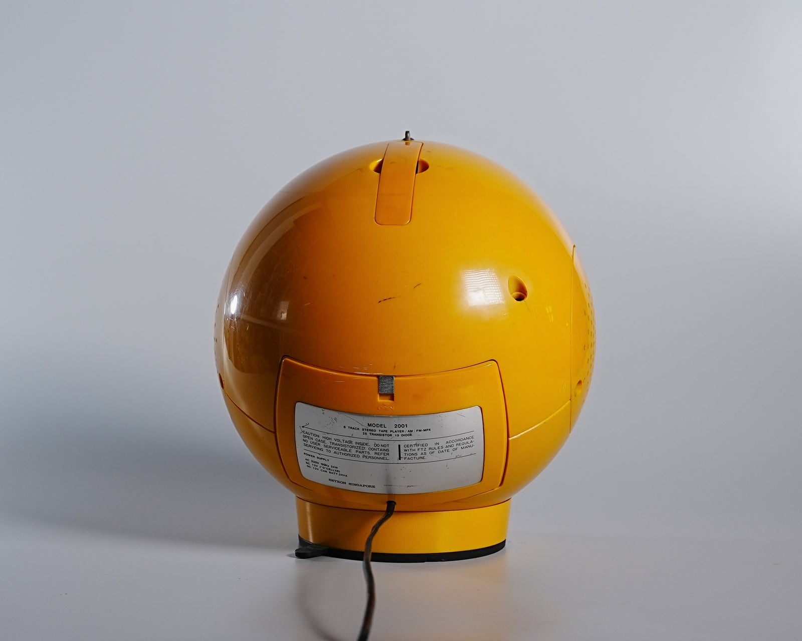 Setron 2001 AM/FM Radio & 8-Track Player